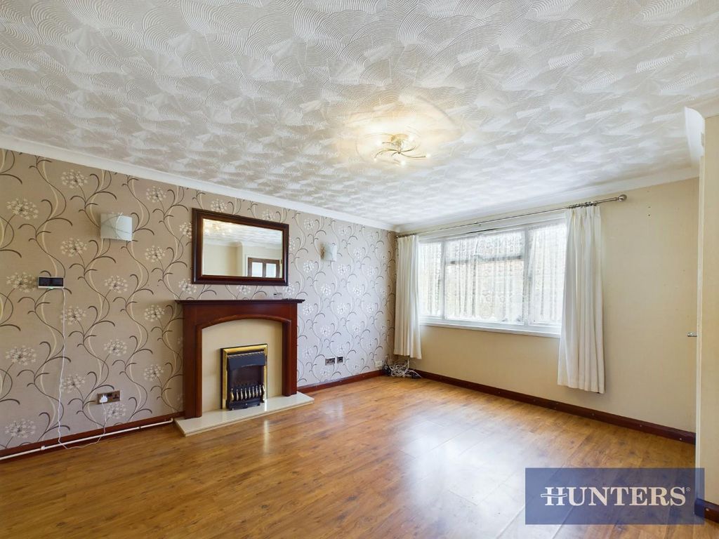 Property photo 2 of 9 Cam03696G0-Pr0120-Still003.Jpg