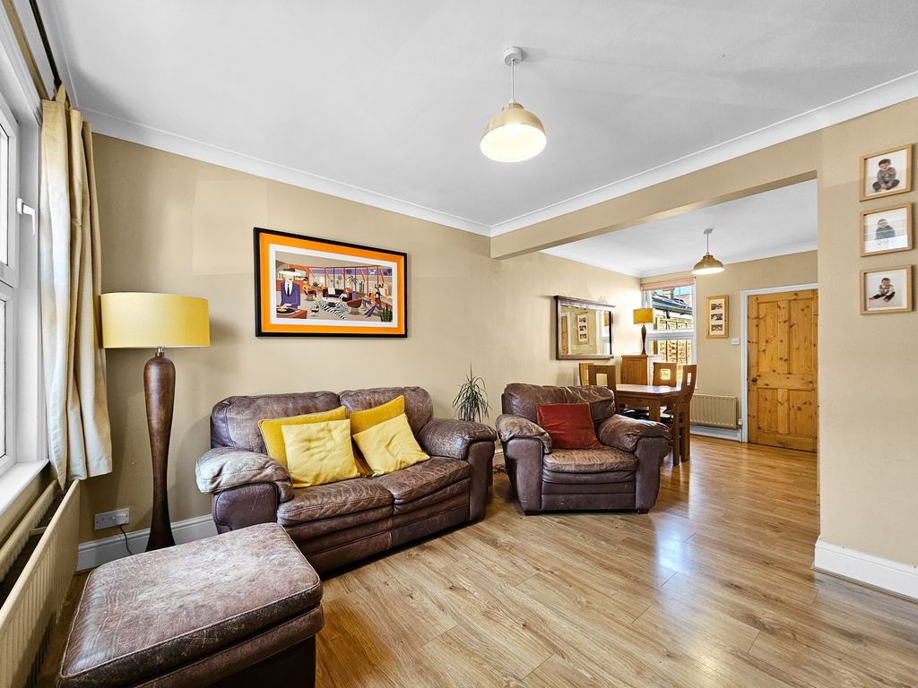 Property photo 2 of 9 20250403125948