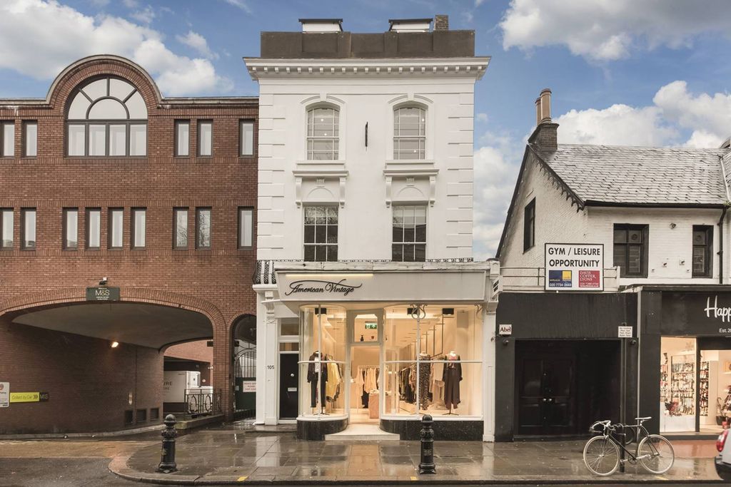 Property photo 2 of 18