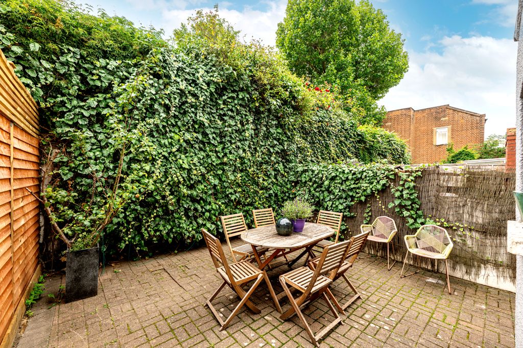 Property photo 3 of 12 Picture No. 04