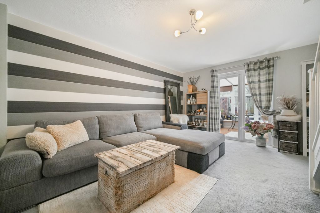 Property photo 2 of 13 Property Image 2