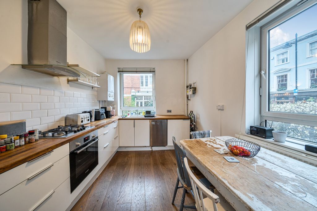 Property photo 3 of 15 Kitchen