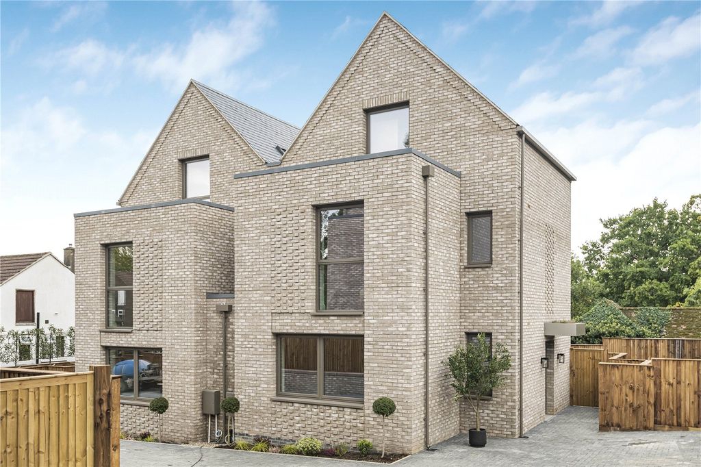 Property photo 1 of 27 Picture No. 48