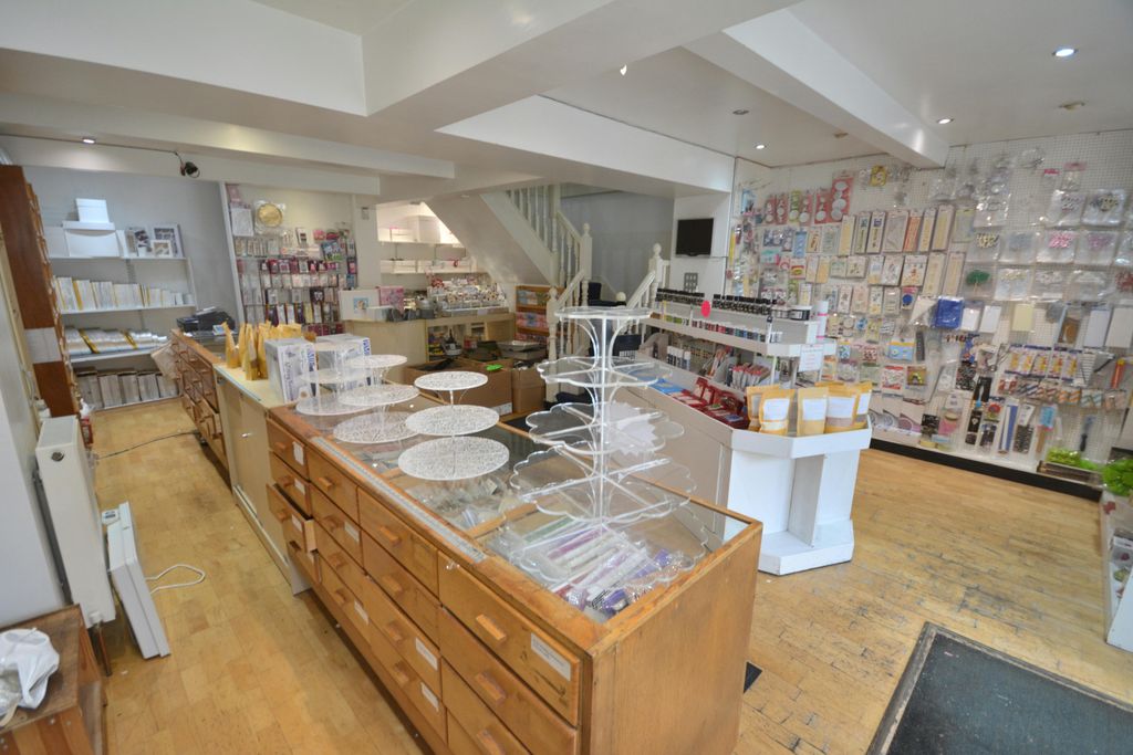 Property photo 2 of 7 Sales Floor