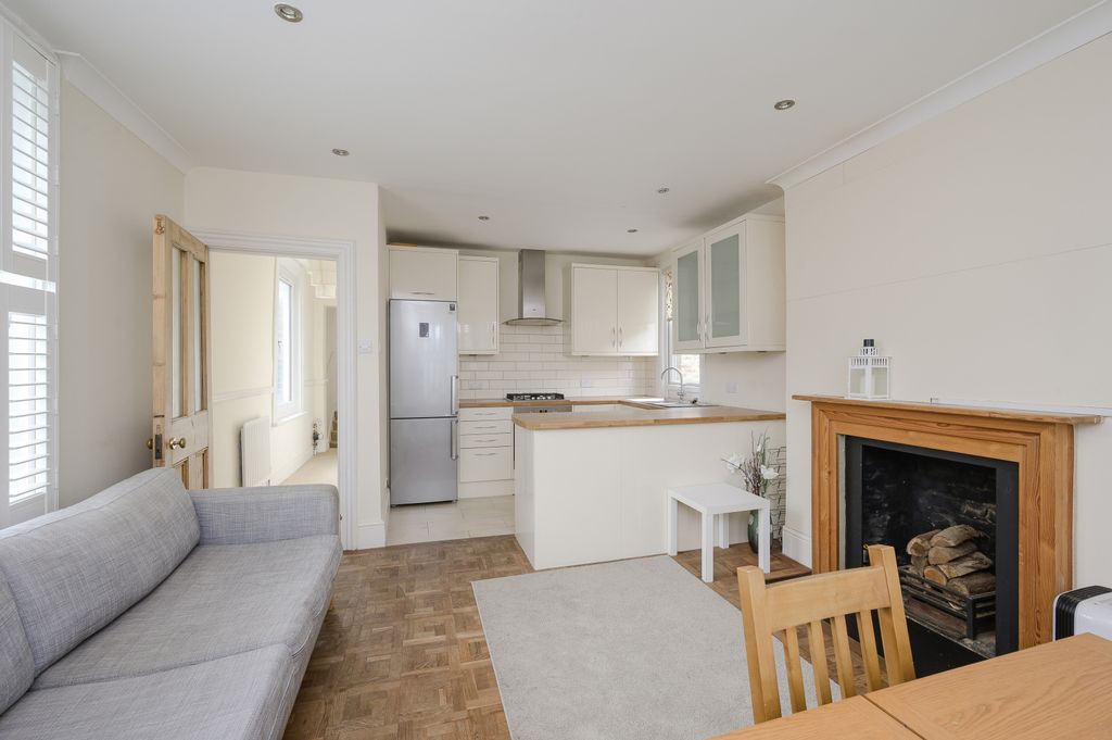 Property photo 2 of 10 Picture No. 17