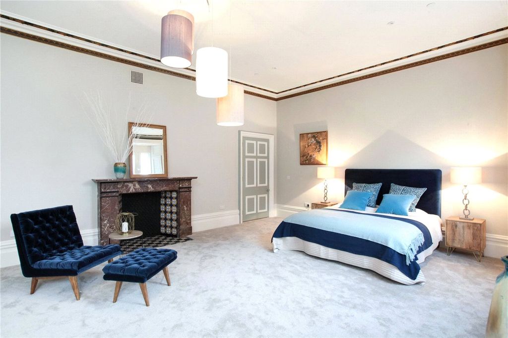 Additional image 10 of 3 bed flat to rentStratton House, 61 High West Street, Dorchester, Dorset DT1