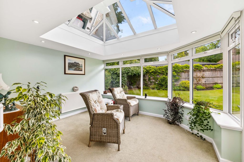 Property photo 3 of 14 Conservatory