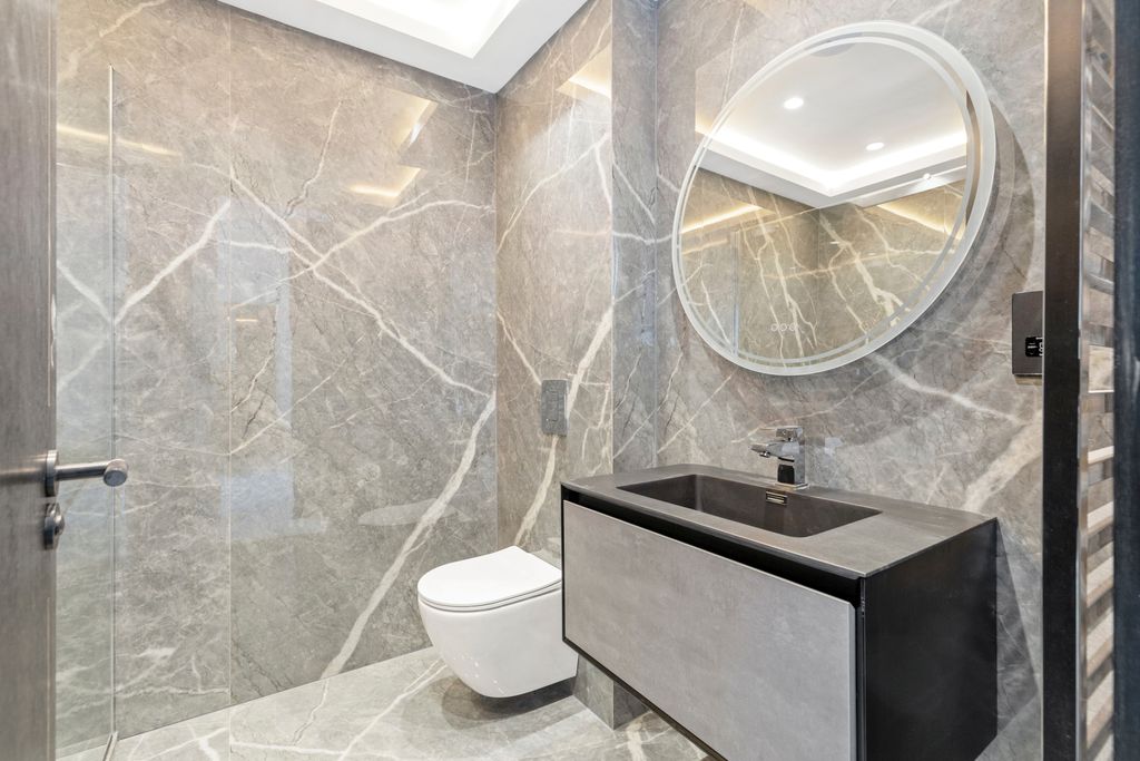 Additional image 14 of 5 bed detached house for saleThe Pipers Pipers Green Lane, Edgware HA8