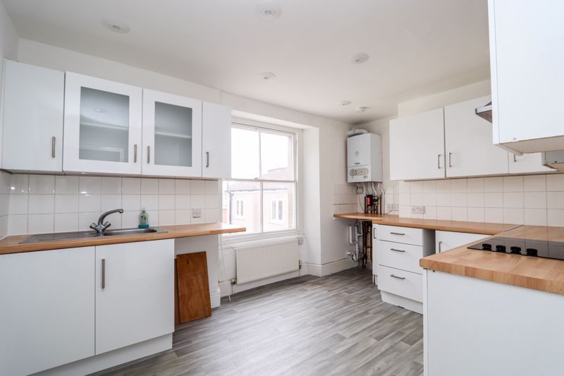 Property photo 3 of 7 Kitchen/Diner