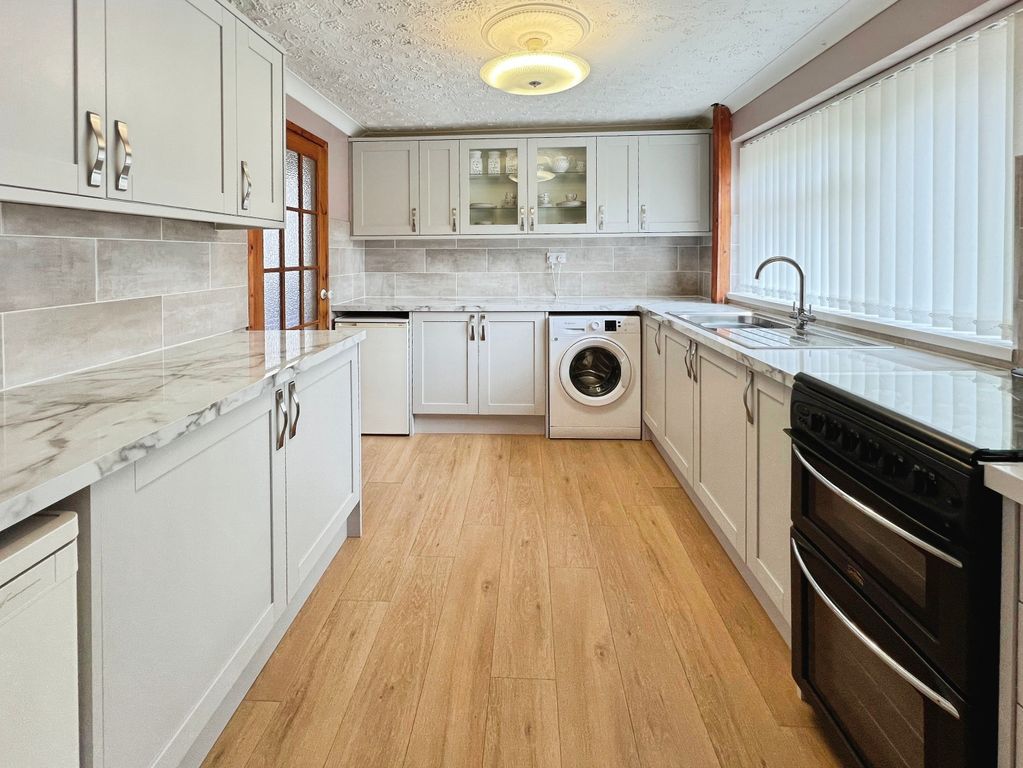Property photo 3 of 17 Img_6162