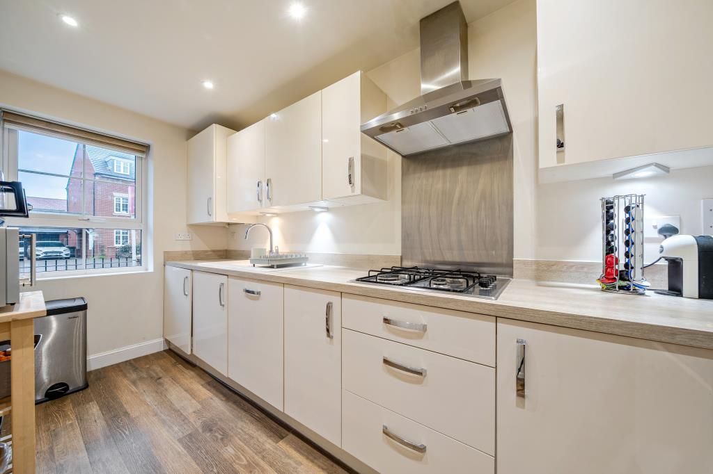 Property photo 2 of 20 Kitchen