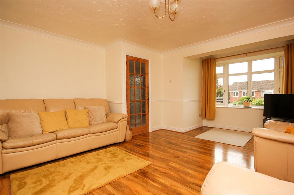 Property photo 3 of 17 Img_2144.Jpg