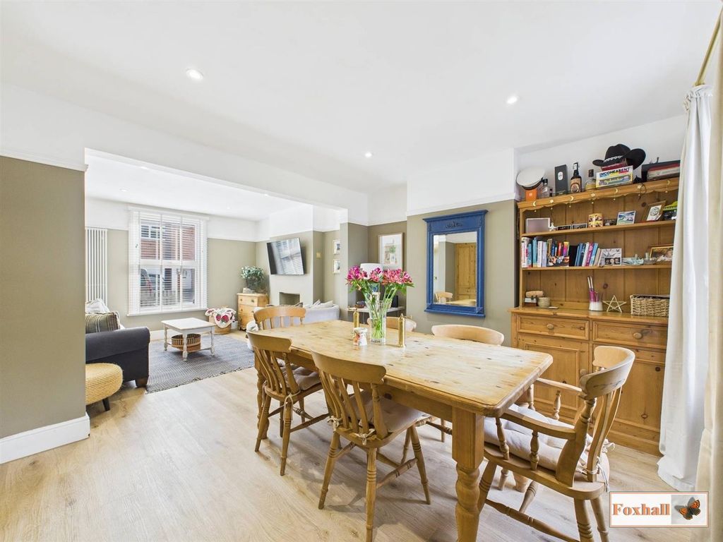 Property photo 2 of 27 Lounge / Dining Room