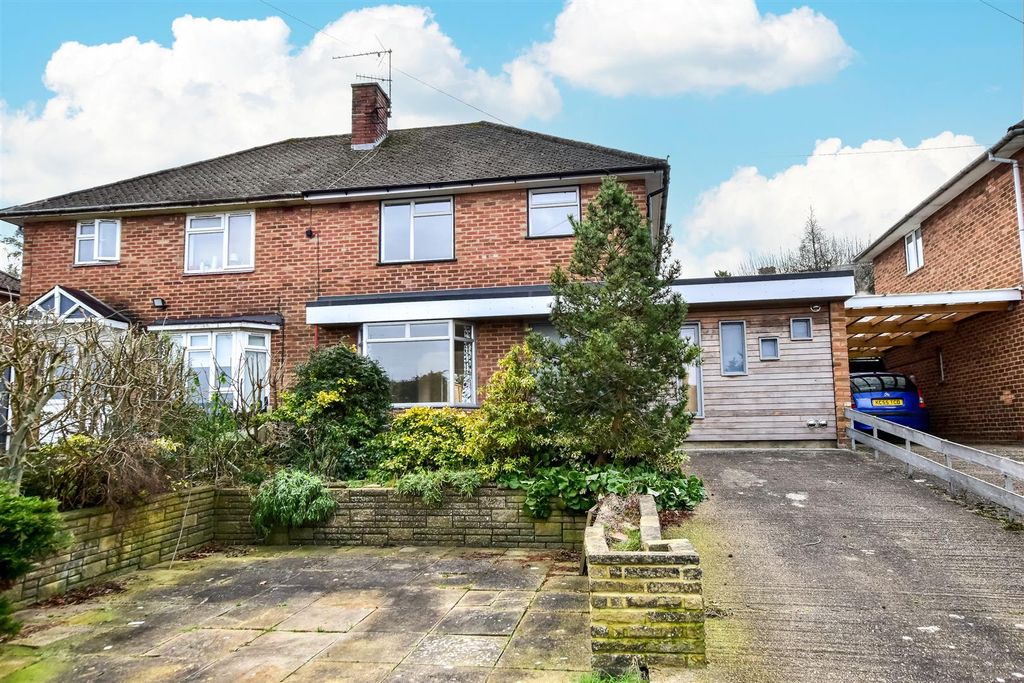 Property photo 2 of 16 Front