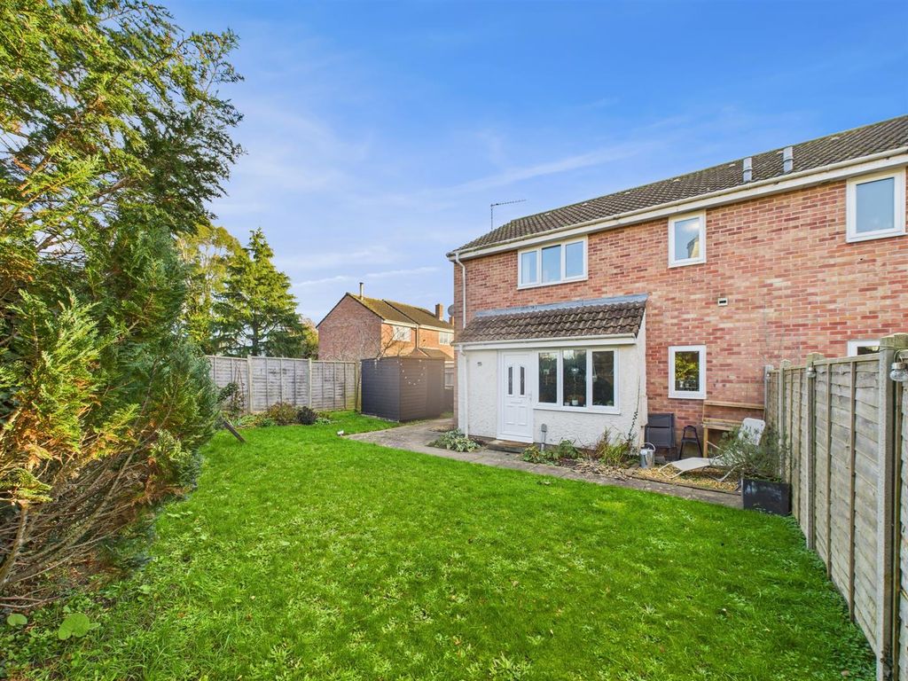 Property photo 1 of 9 Front