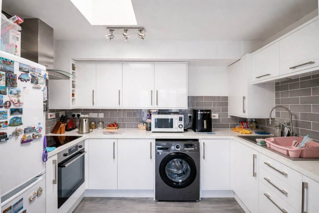 Additional image 5 of 2 bed flat for saleStormont Court, Weston-Super-Mare BS24