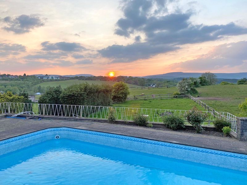 Property photo 2 of 51 Photo 49