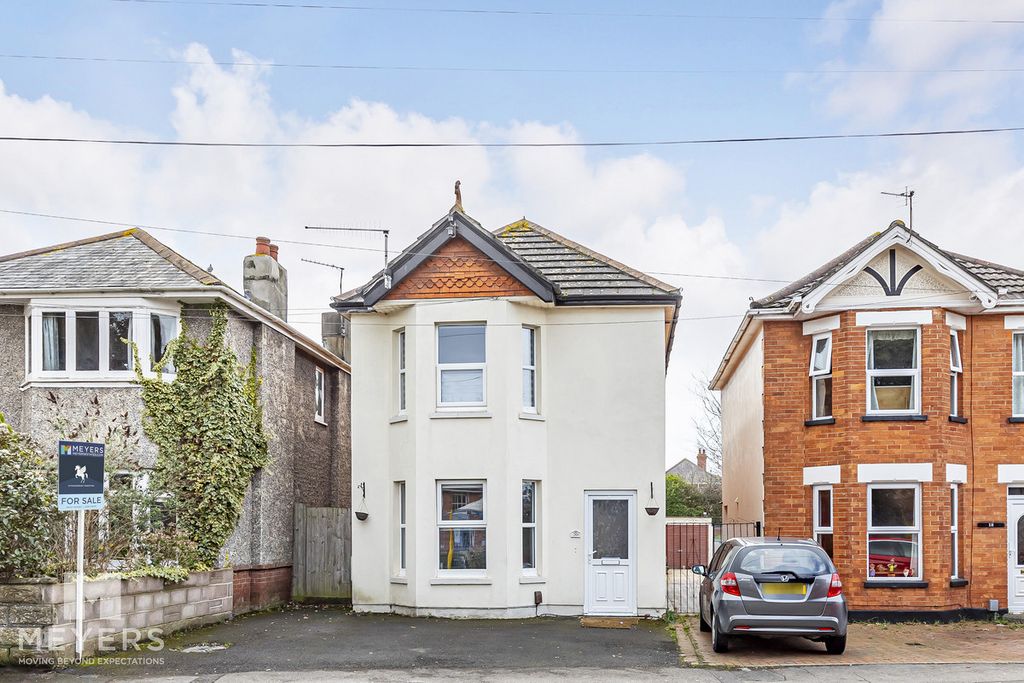 Property photo 1 of 19