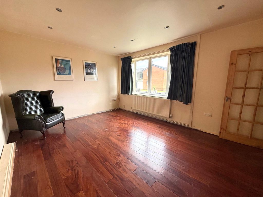Property photo 3 of 13 Picture No. 09