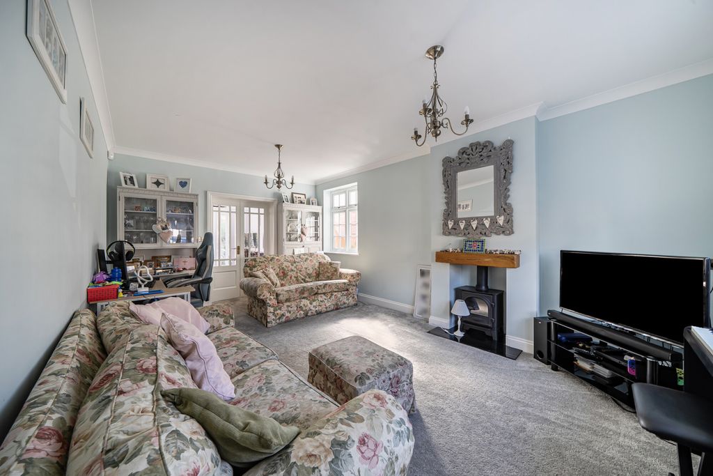 Property photo 3 of 20 1360603-1-68Dbe33...