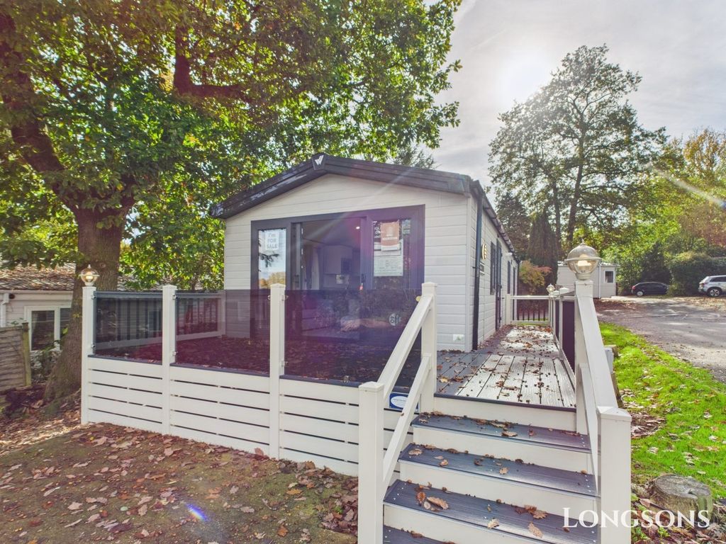 Property photo 1 of 23 Cam02173G0 Pr0280 Still014