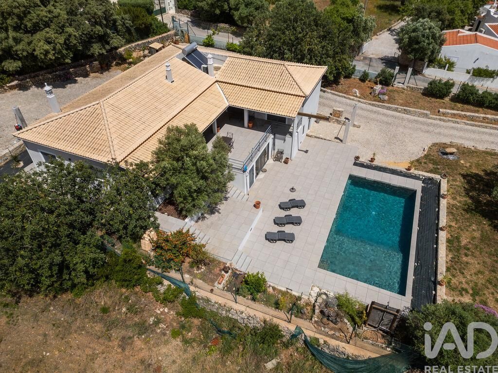 Property photo 1 of 39