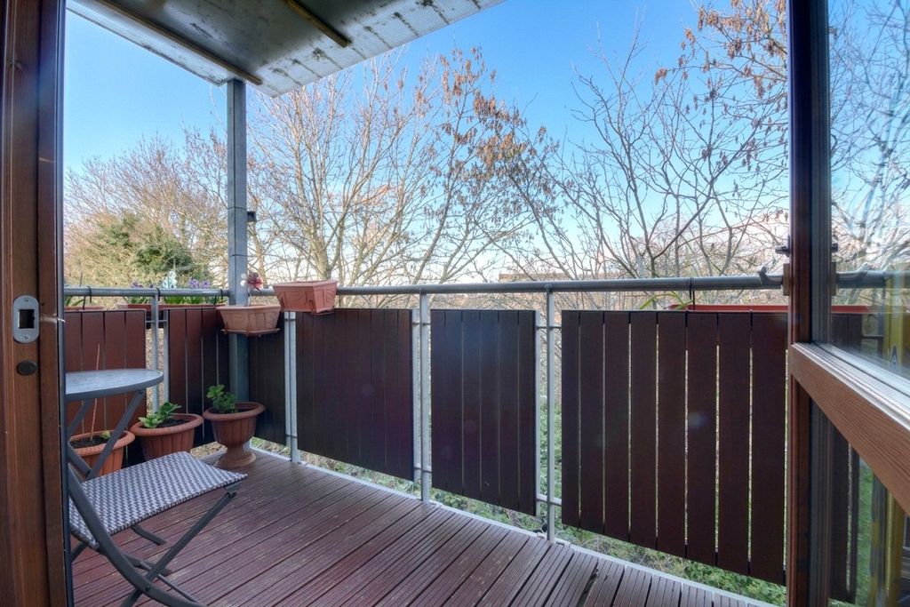 Property photo 2 of 11 Picture No. 13