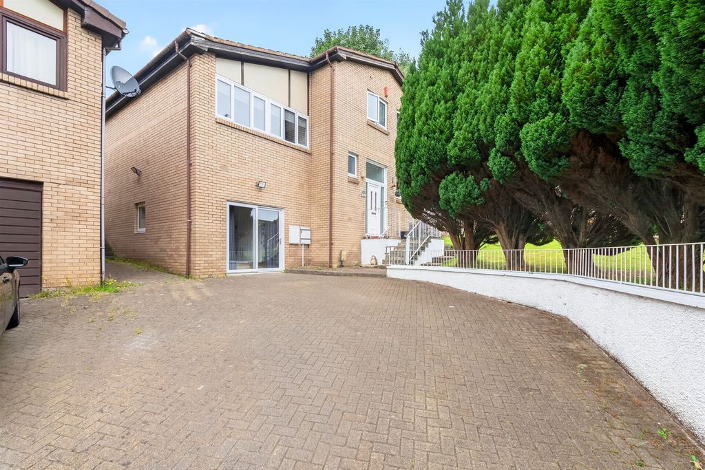 Property photo 1 of 26