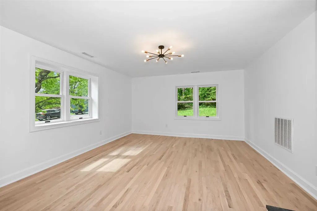 Property photo 3 of 28 <Alttext/>