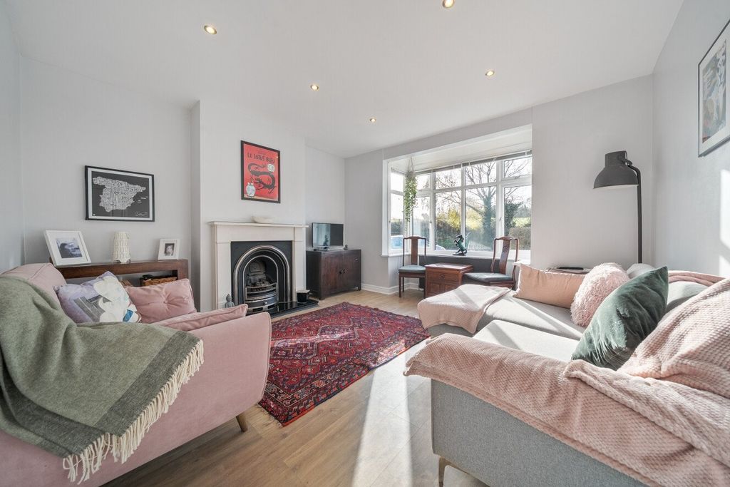 Property photo 3 of 33 Picture No. 19