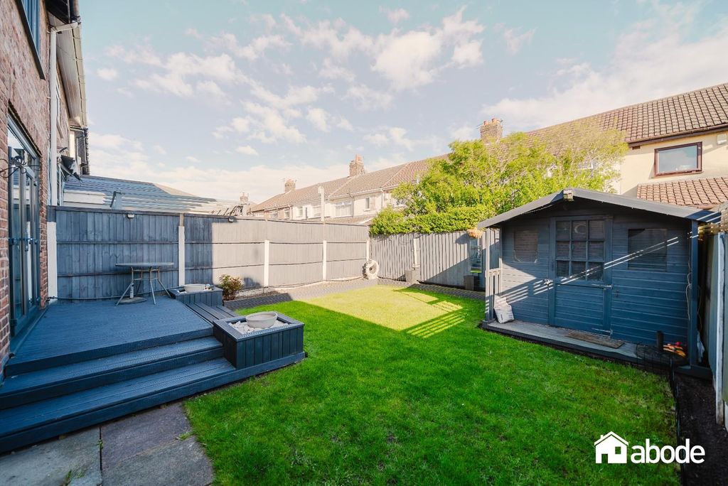 Property photo 2 of 18 10 Harris Drive-7.Jpg