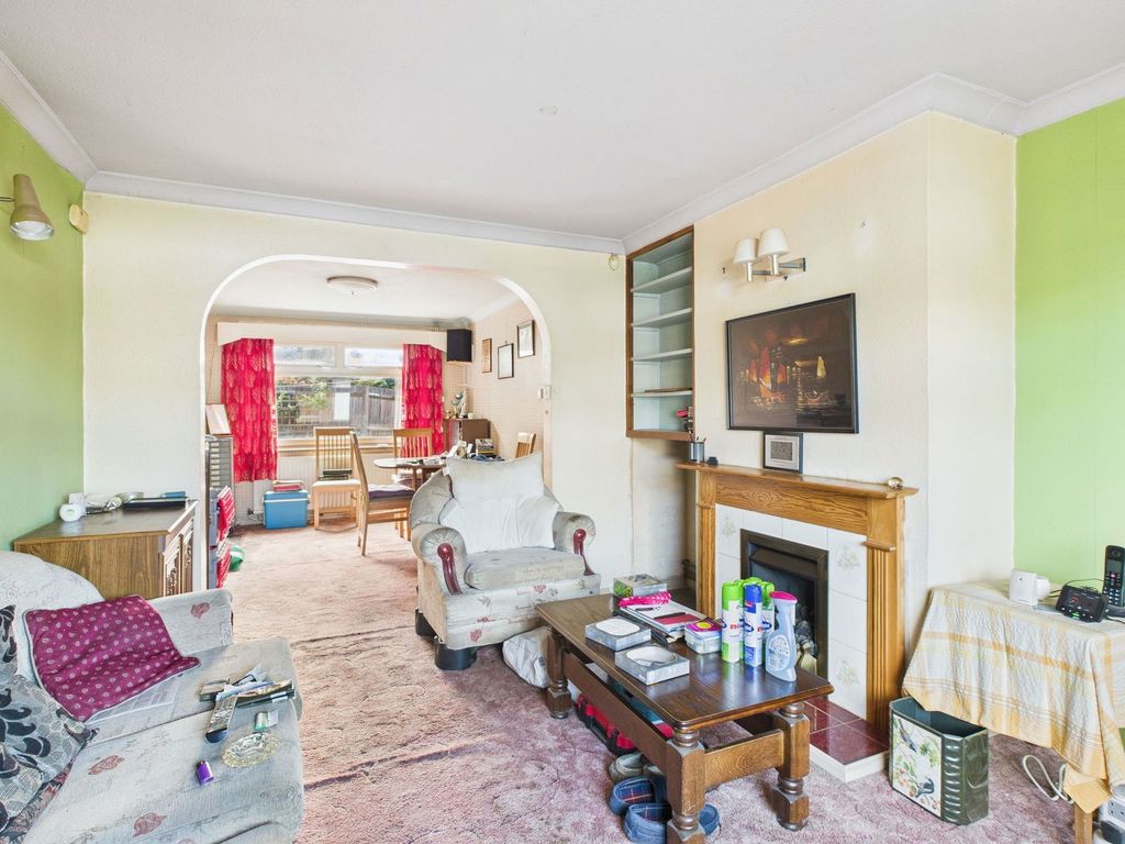 Property photo 3 of 12