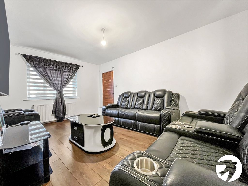 Property photo 3 of 15 Picture No. 08