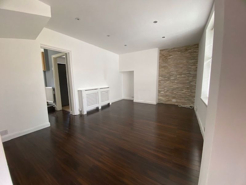 Property photo 2 of 9 Photo 9