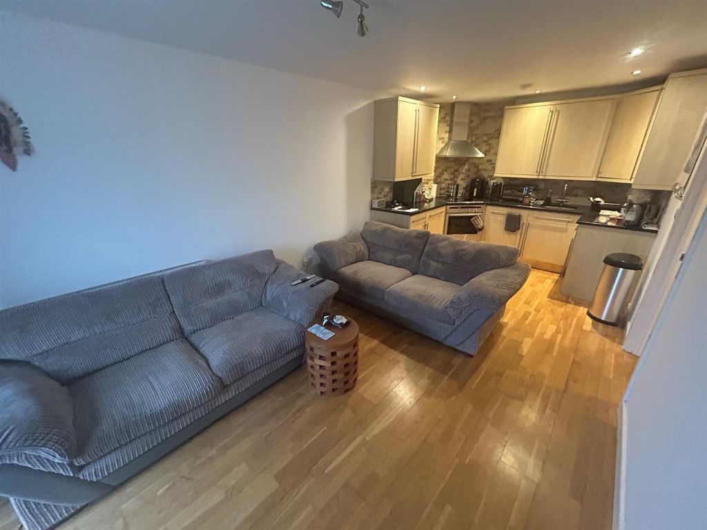 Property photo 3 of 8 Lounge 2.Jpg