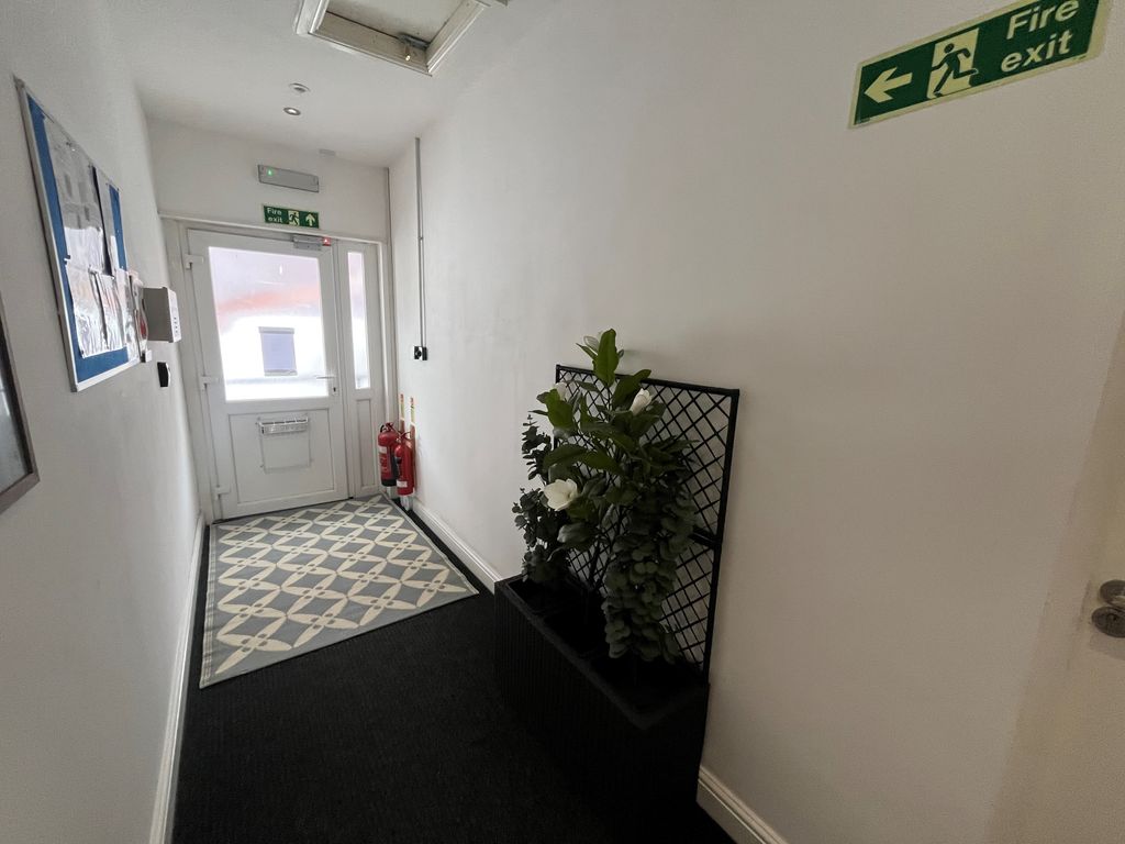 Property photo 3 of 3