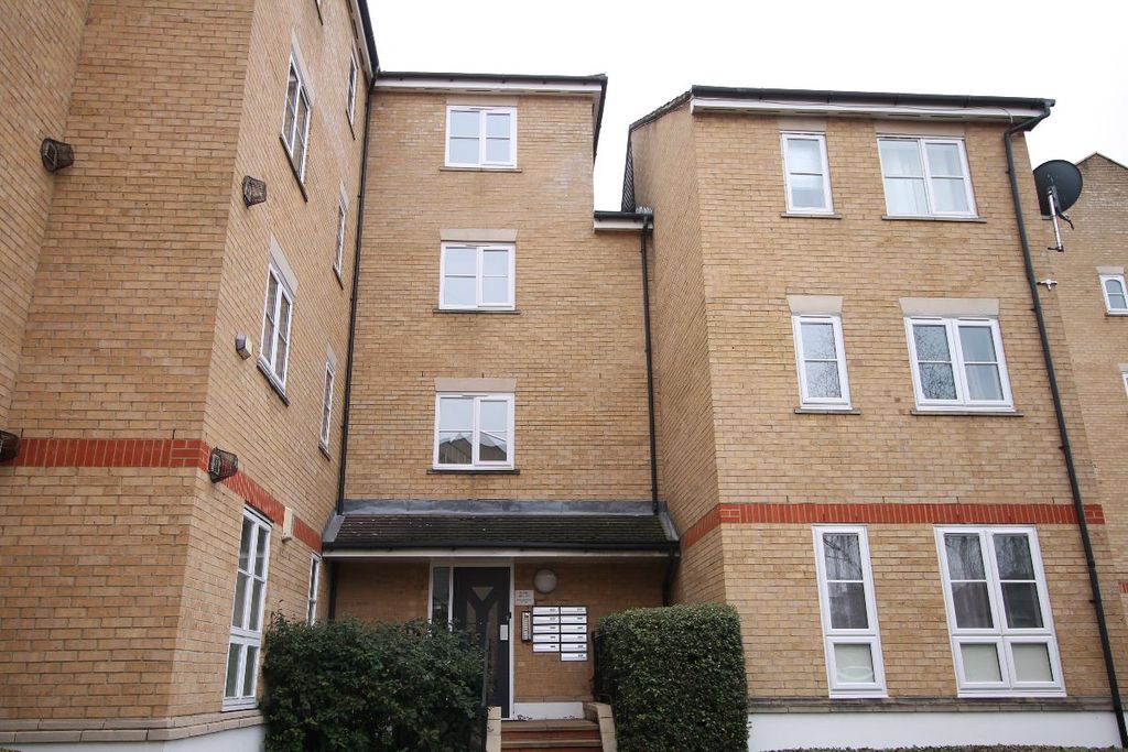 Property photo 1 of 24