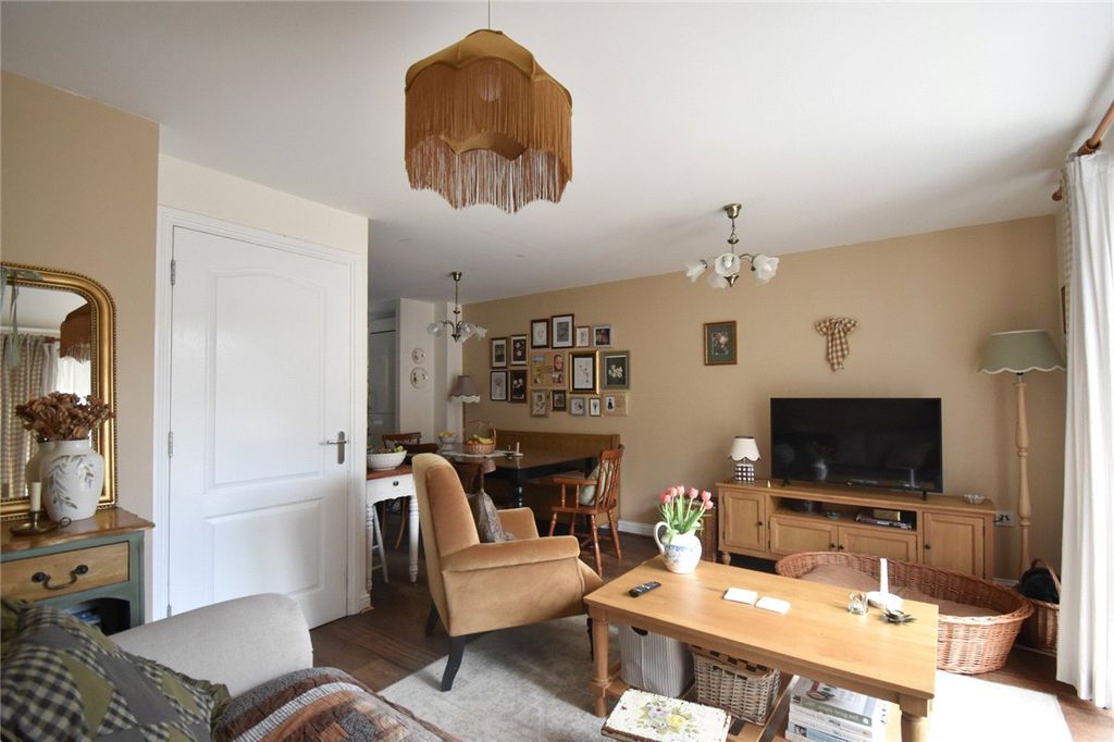 Property photo 2 of 13 Picture No. 04