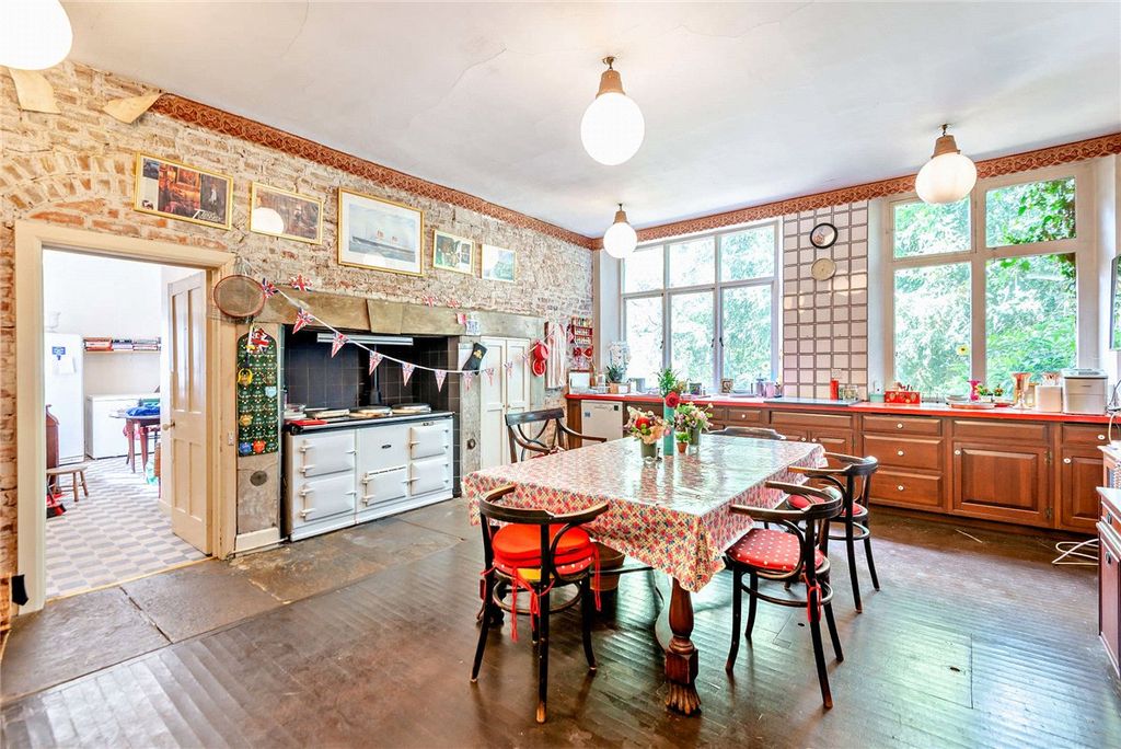 Additional image 11 of 9 bed country house for salePriest Hill, Old Windsor, Windsor, Surrey SL4