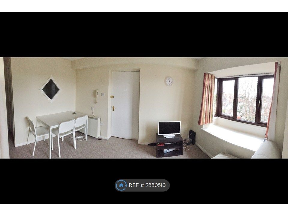 Property photo 3 of 6