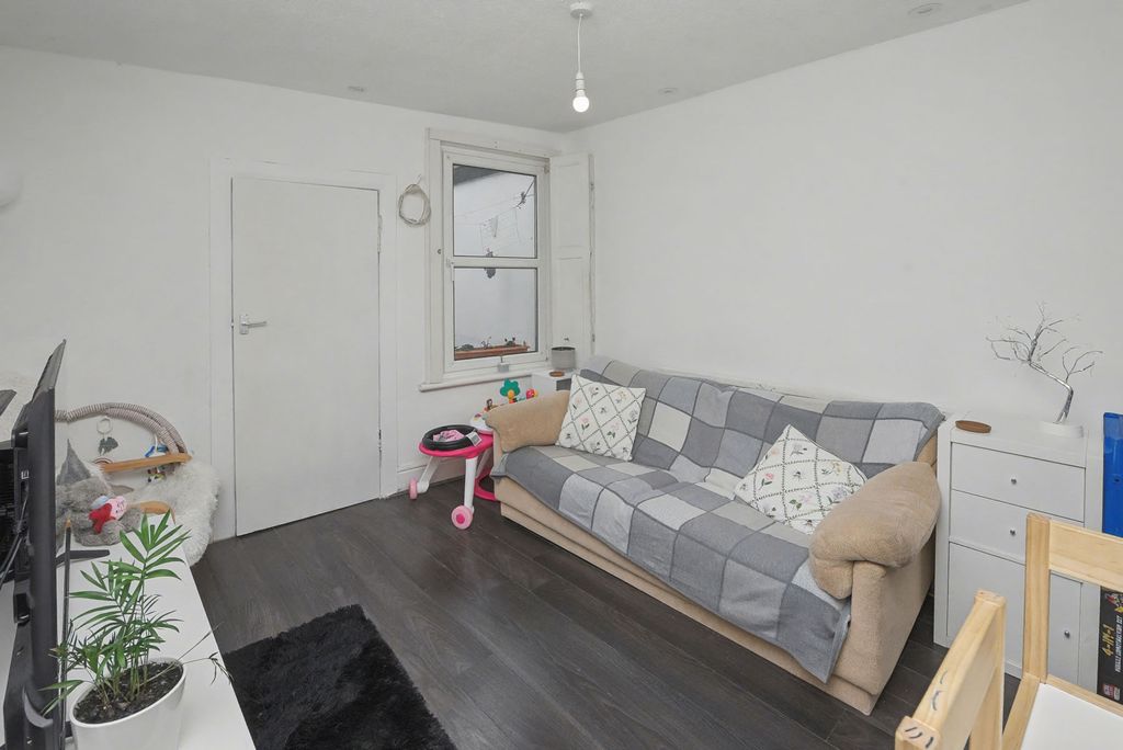 Property photo 3 of 13 Parkerd043848420260302094651_Dsc_8682_Faucz.Jpg