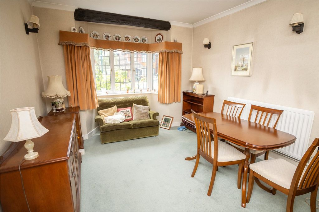 Property photo 2 of 17 Picture No. 12