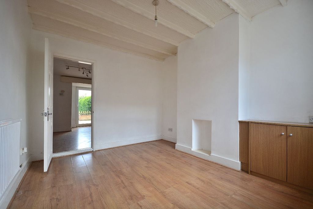 Property photo 2 of 23