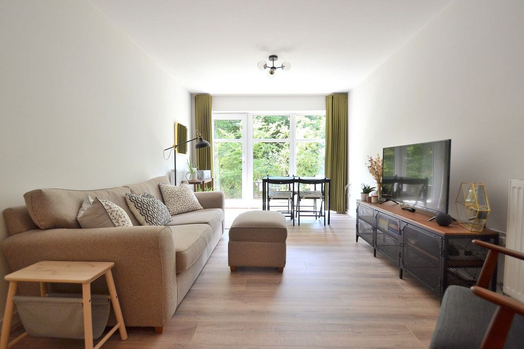 Property photo 2 of 19