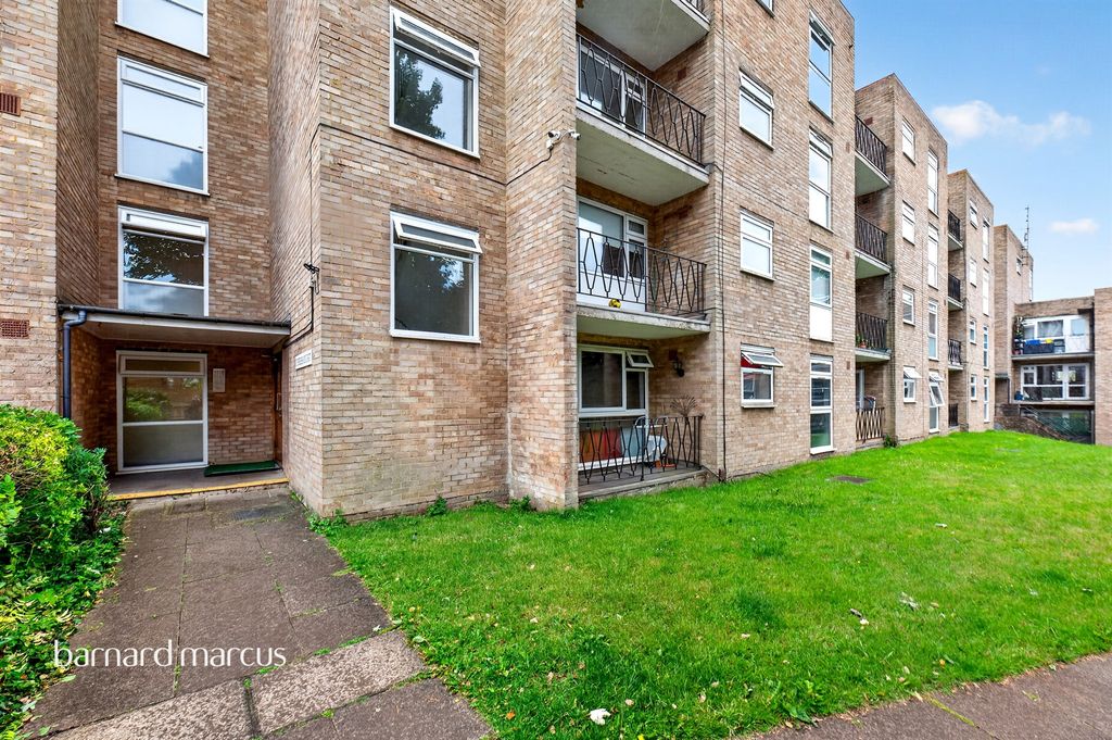 Property photo 2 of 7