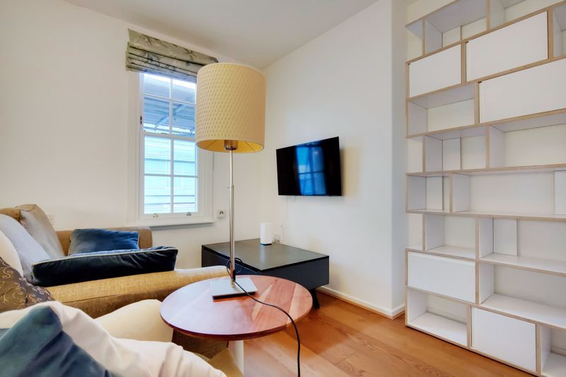 Property photo 2 of 9 Photo 1