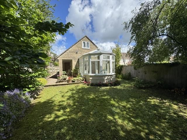Property photo 2 of 17 Outside