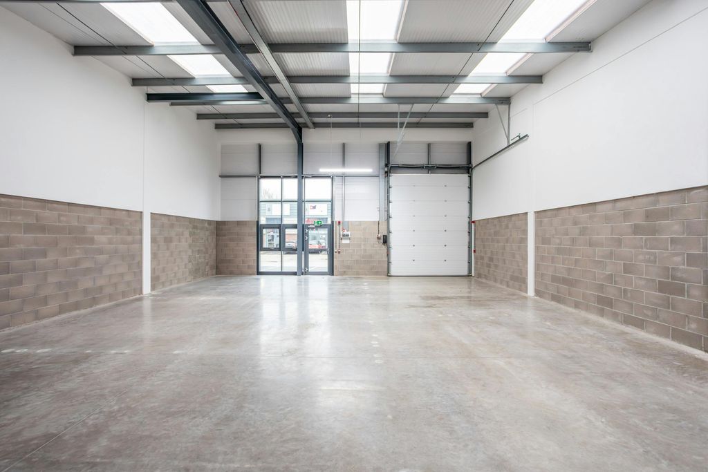 Property photo 2 of 4 Unit 4 Barons Court-5.Jpg