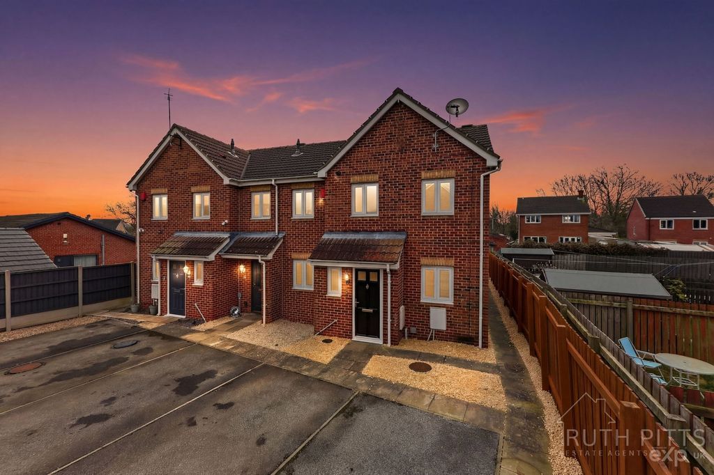 Property photo 3 of 27