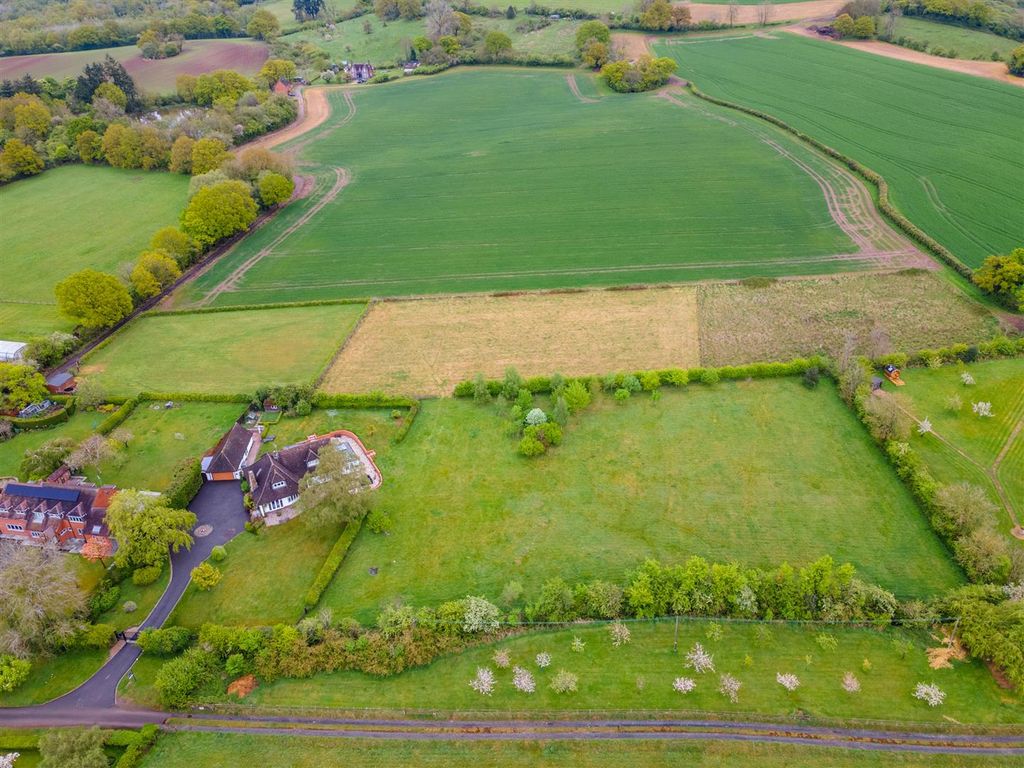 Property photo 2 of 23 Thurley Croft_38.Jpg